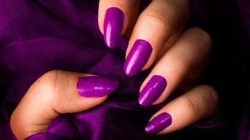unhas roxas degradê
