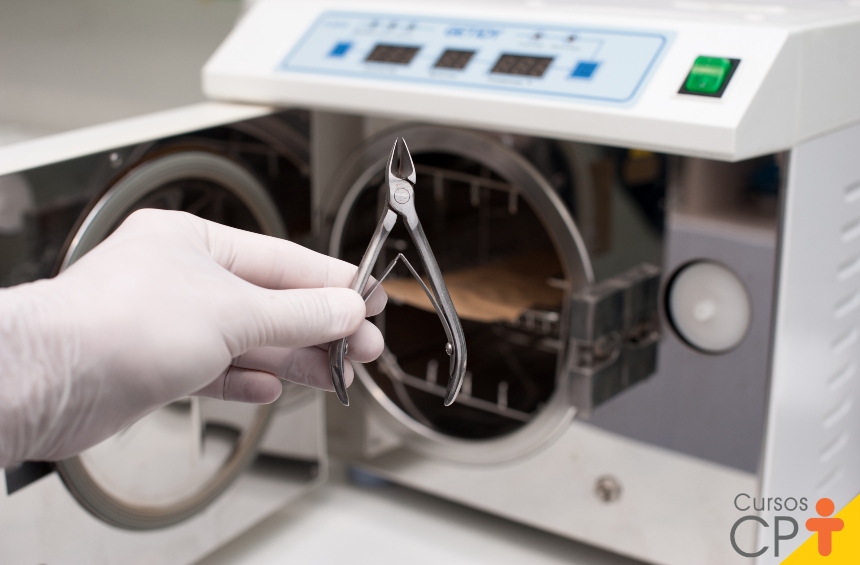 esterilizar alicate de unha em casa