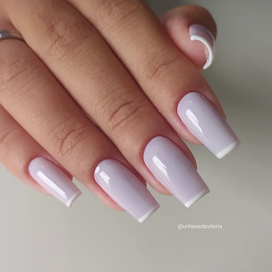 5 ideias de títulos:
1. Unhas Francesinha em Gel: Guia Completo dos Estilos e Tendências
2. Descubra os Segredos da Francesinha Reversa em Gel para um Look Sofisticado
3. Francesinha Colorida e Neon: As Cores Que Vão Dominar Suas Unhas
4. Brilho e Glamour: Como Usar Glitter e Strass na Francesinha em Gel
5. Microfrancesinha: A Delicadeza e Minimalismo para Suas Unhas em Gel