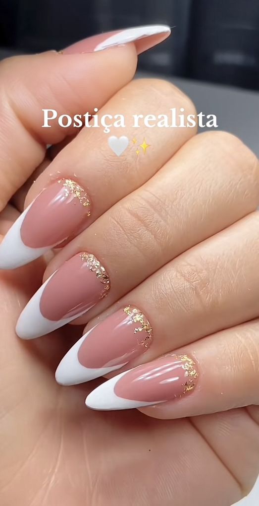 modelo de unha postiça