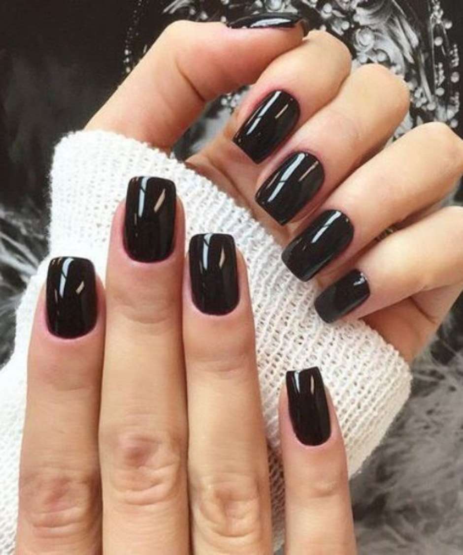 esmalte preto para festas