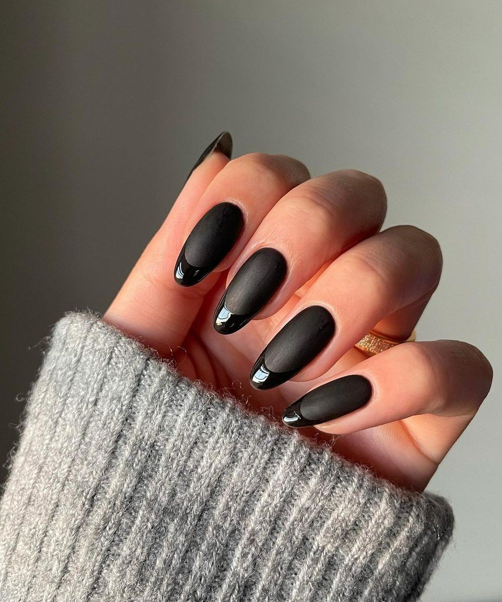 esmalte preto e branco