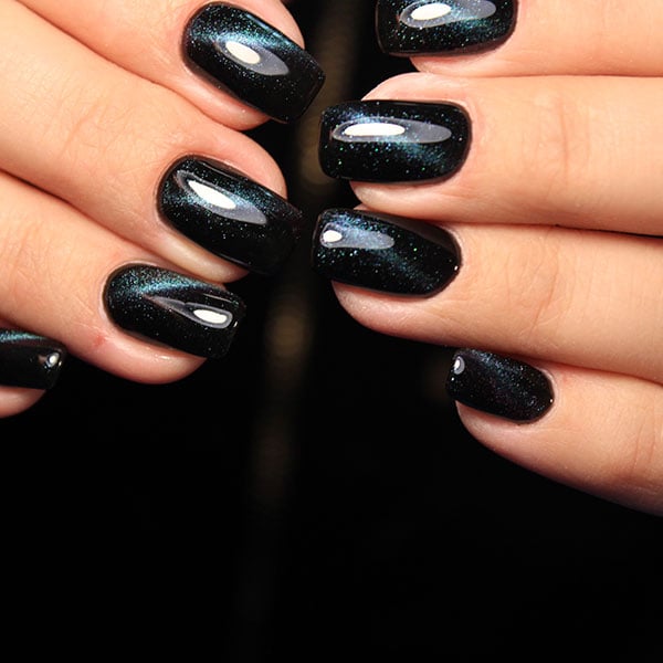 Unhas Pretas em Gel: Formatos Ideais para Cada Estilo e Ocasião