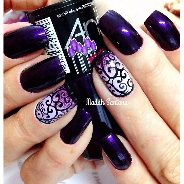 unhas em gel roxo marmorizado