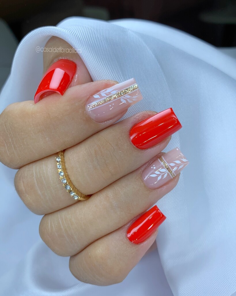 modelos de unha em gel vermelho
