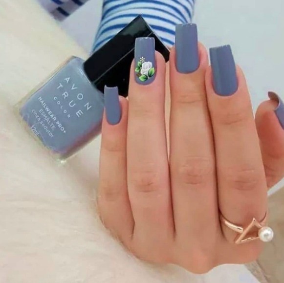 Cores de Esmalte em Gel que Rejuvenescem Suas Mãos: Tendências 2025/2026