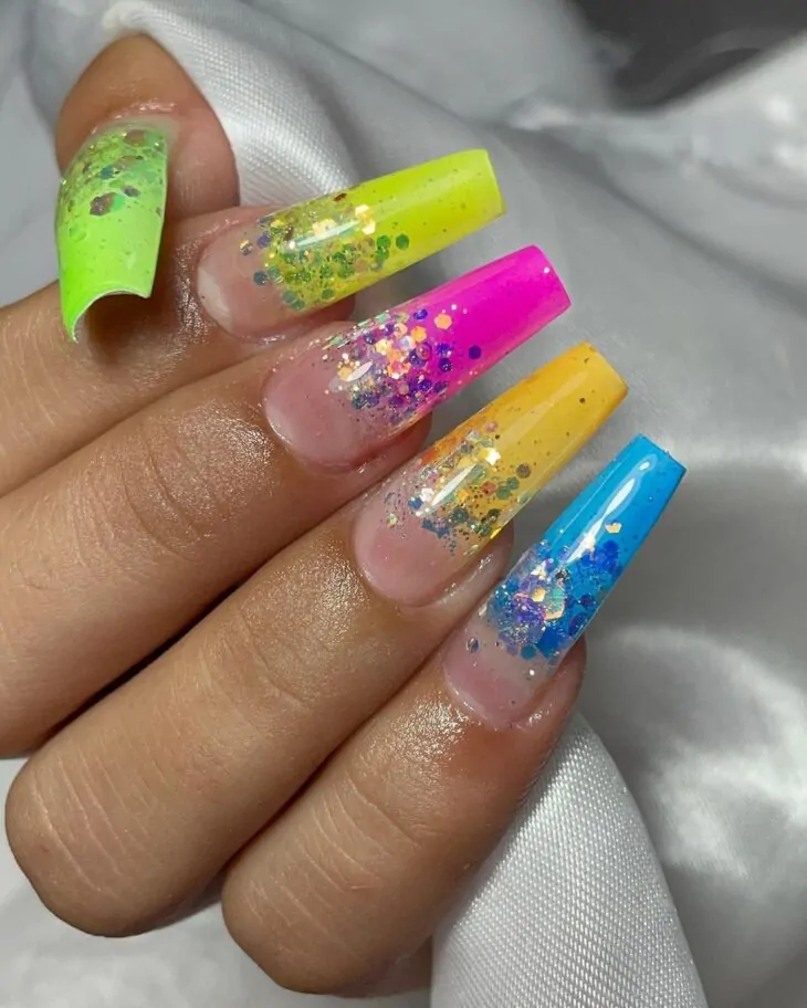 unhas abstratas carnaval