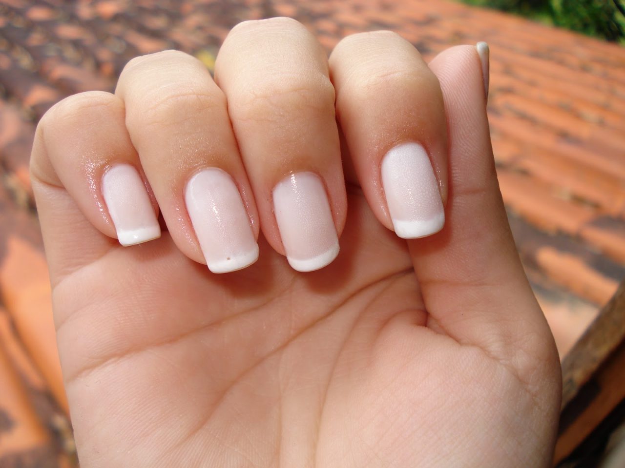 1. Onicofagia: Entenda as Causas e Consequências do Hábito de Roer Unhas.
2. 5 Dicas Infalíveis para Parar de Roer Unhas de Vez.
3. Roer Unhas: Como a Ansiedade e o Estresse Influenciam Esse Hábito.
4. Os Riscos Ocultos de Roer Unhas para a Saúde Bucal e Geral.
5. Terapia e Outras Estratégias para Superar a Onicofagia.