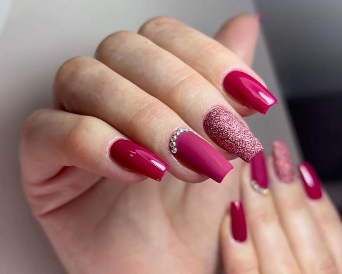 rosa pink unha decorada