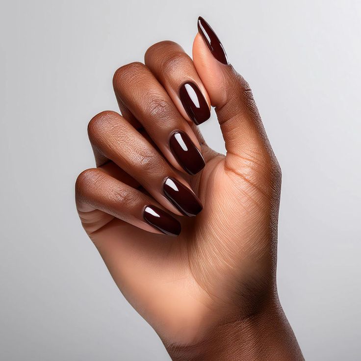 Naked Nails: A Beleza Natural que Domina 2025
