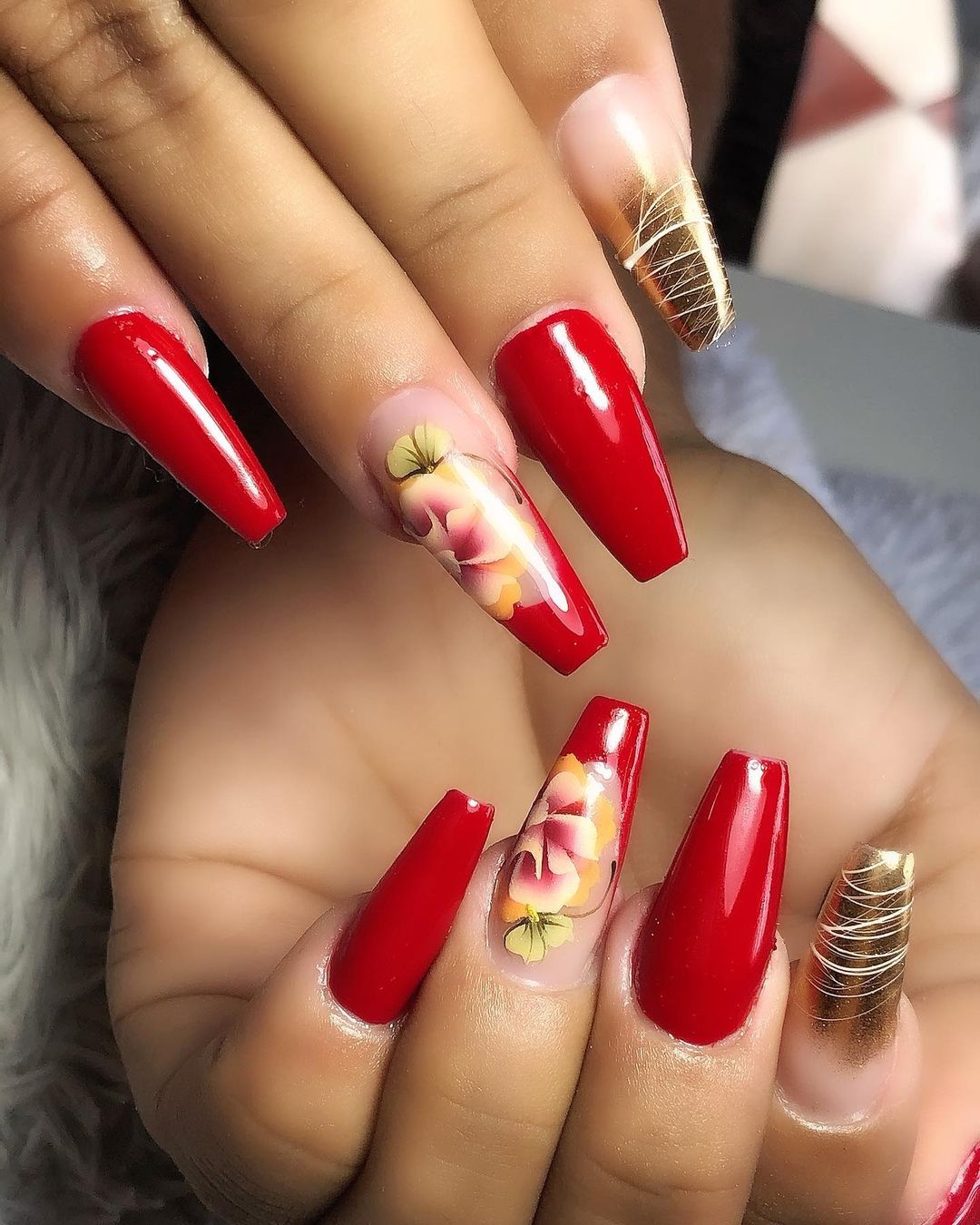 unha acrigel vermelha curta