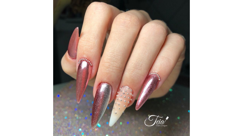 erros comuns ao fazer unhas de acrílico em casa