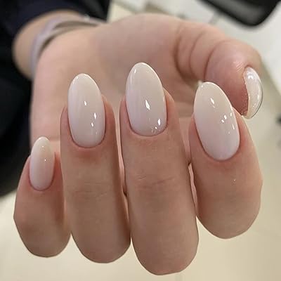 Tendências de Cores para Unha Almond Curta em 2025/2026