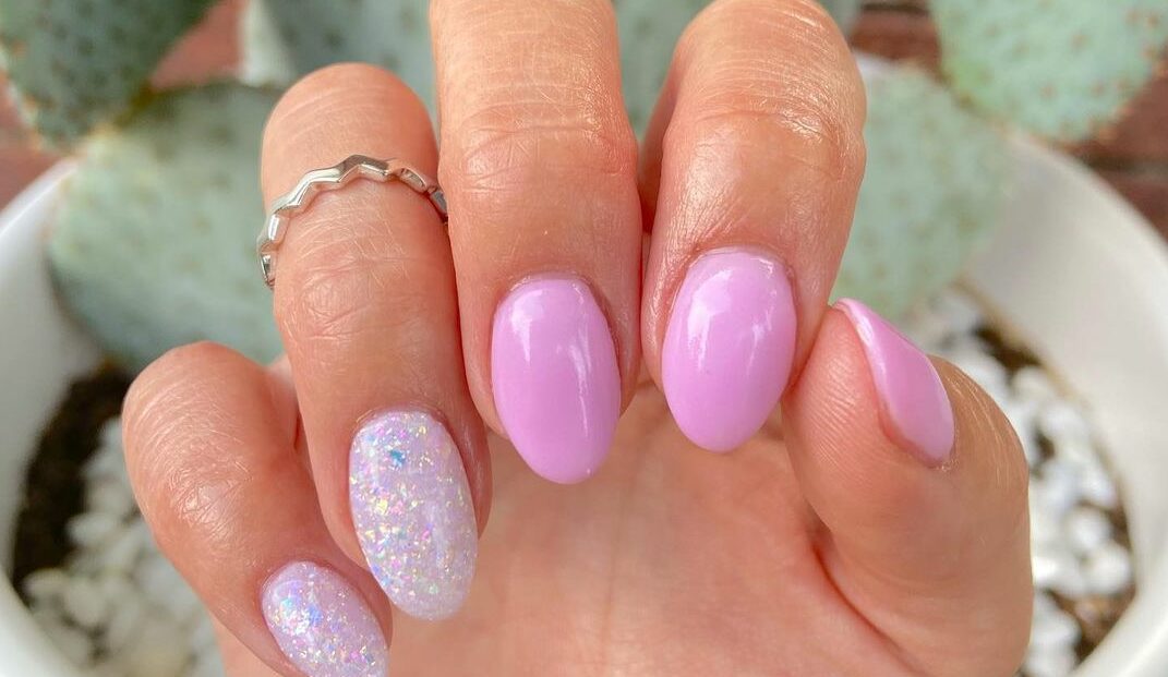 inspirações unhas almond curtas delicadas