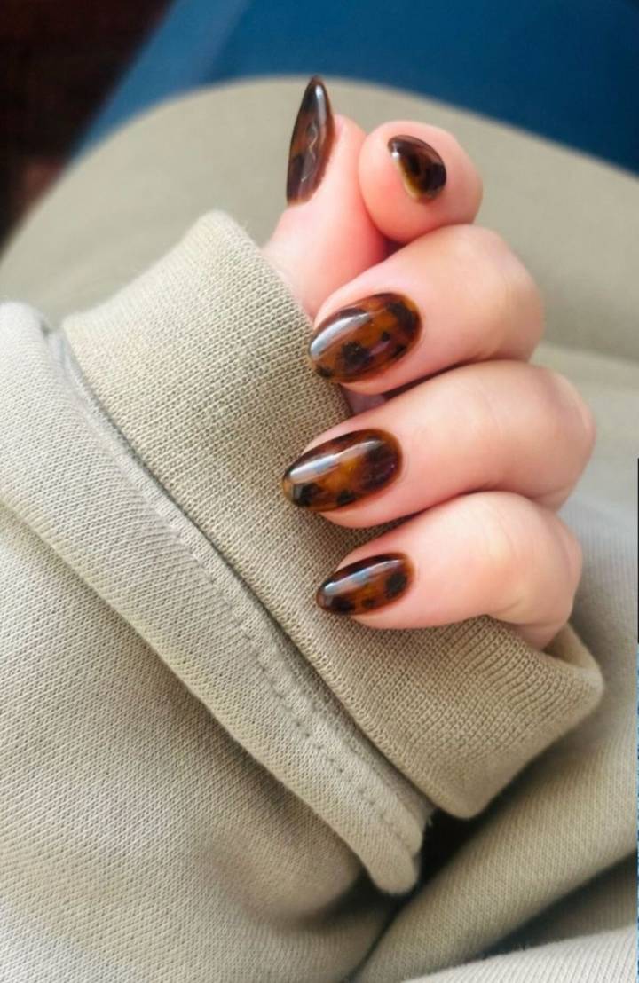 inspirações unhas almond curtas delicadas
