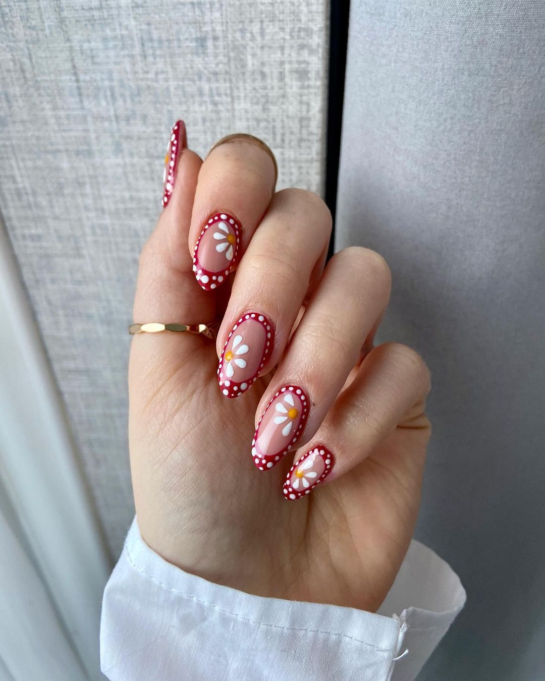 5 Ideias de Unhas Almond Vermelhas para Arrasar
Como Fazer Unhas Almond Vermelhas Perfeitas
Tendências de Unhas Almond Vermelhas: Do Clássico ao Moderno
Unhas Almond Vermelhas: Inspirações com Glitter e Dourado
O Guia Completo das Unhas Almond Vermelhas