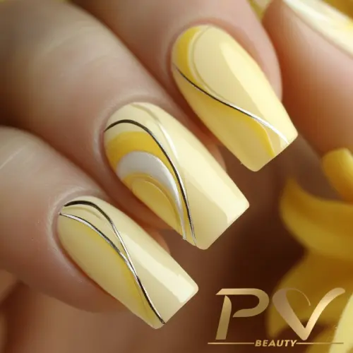 Esmaltes Escuros: Como Usar Sem Amarelar Suas Unhas