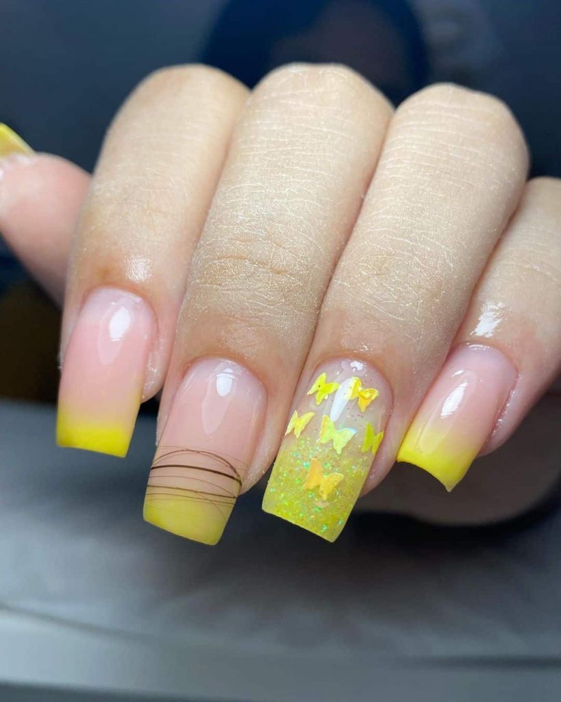 unha amarela com glitter ousada