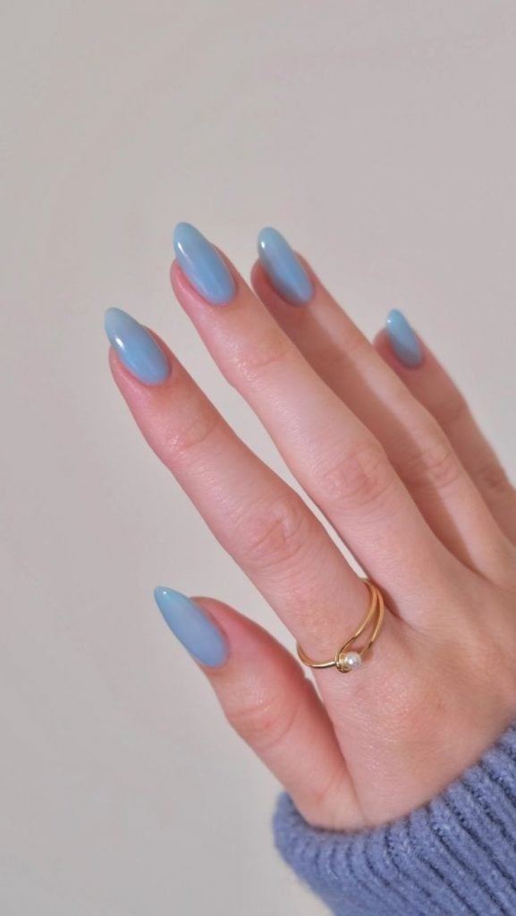 10 ideias de unhas amendoadas azul bebe para arrasar