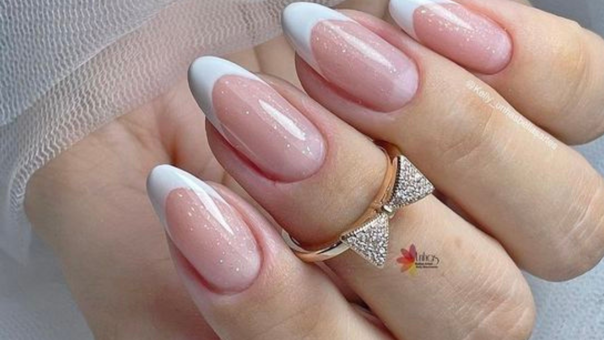 Francesinha Colorida: As Tendências de Cores para 2026 em Unhas Amendoadas