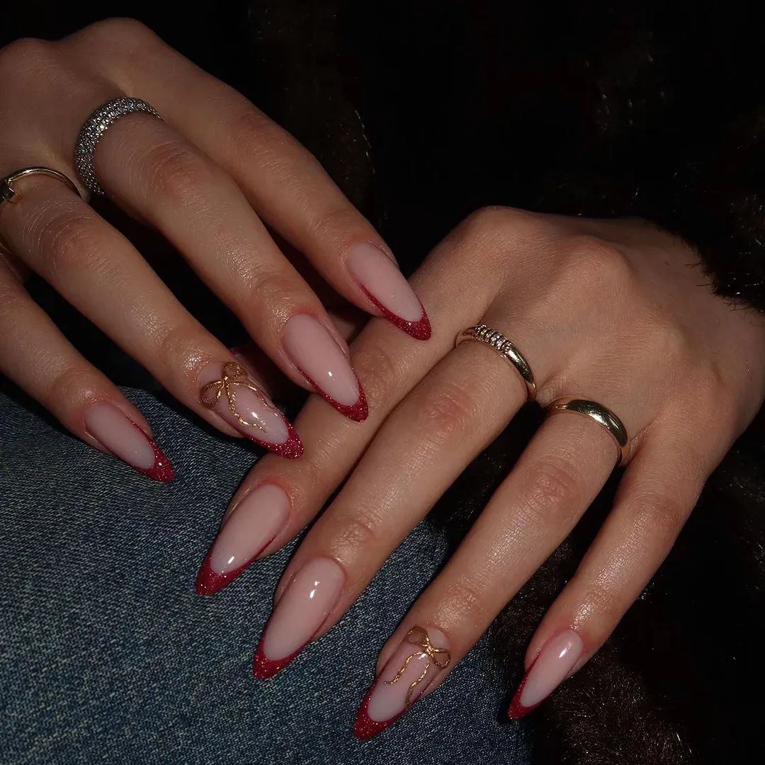 Francesinha Colorida: As Tendências de Cores para 2026 em Unhas Amendoadas