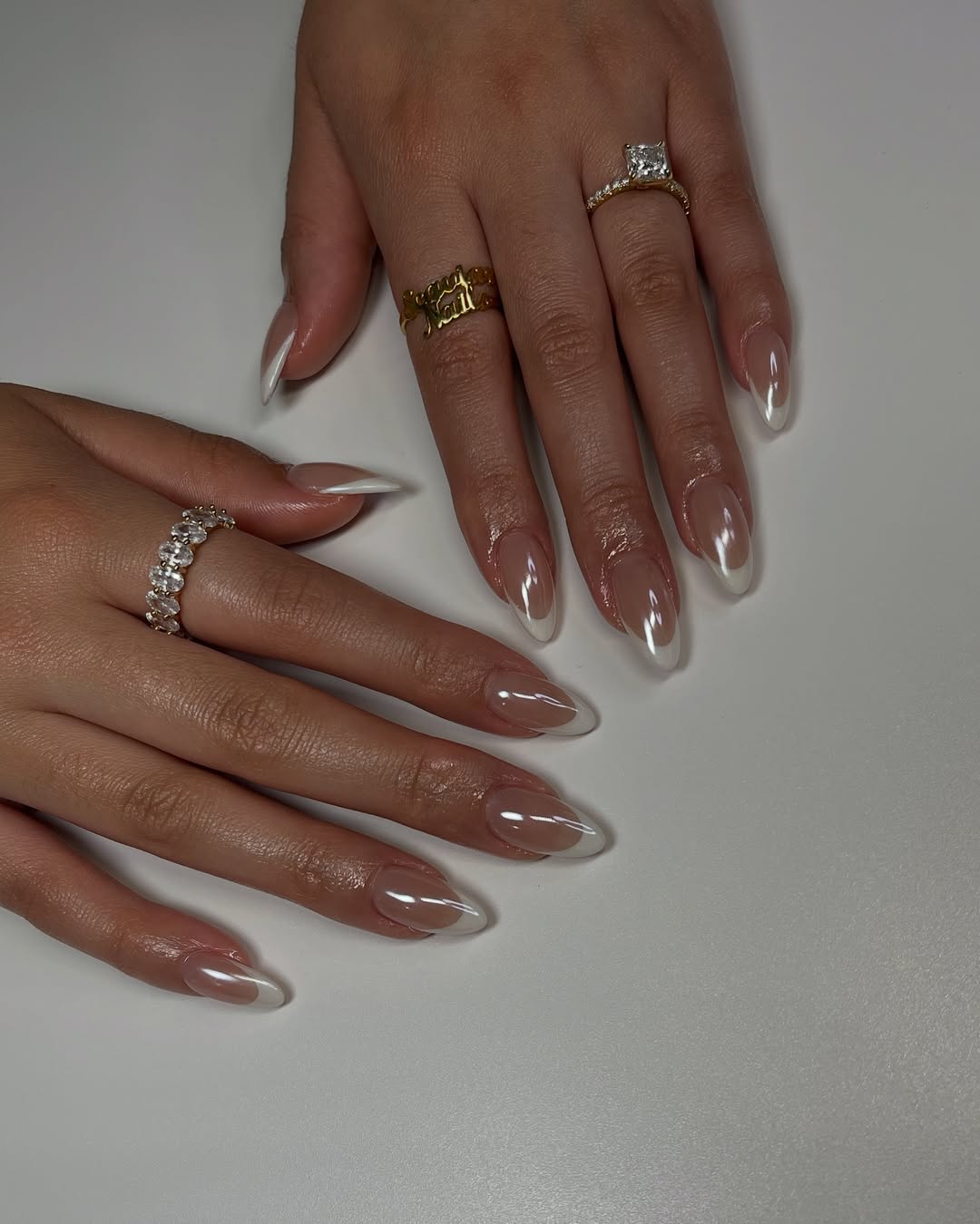 Top Coat e Durabilidade: Segredos para sua Francesinha Amendoada com Glitter Brilhar Mais