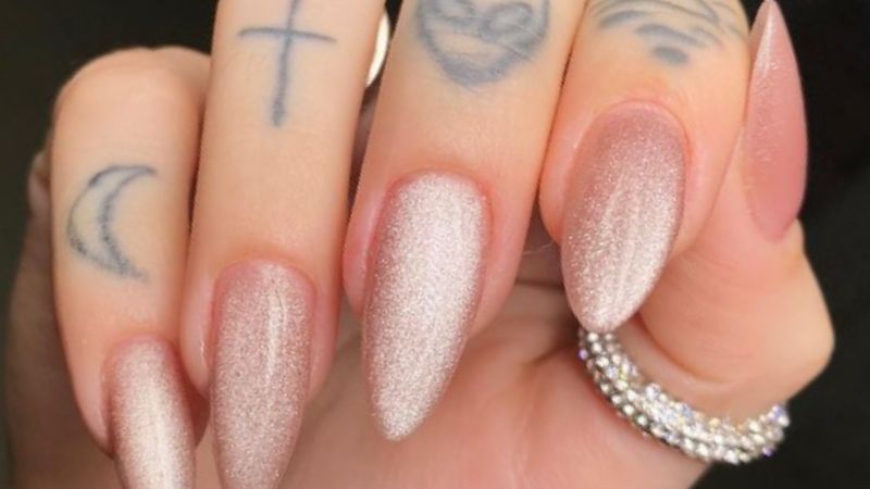 Os melhores tons de esmalte nude para cada tom de pele