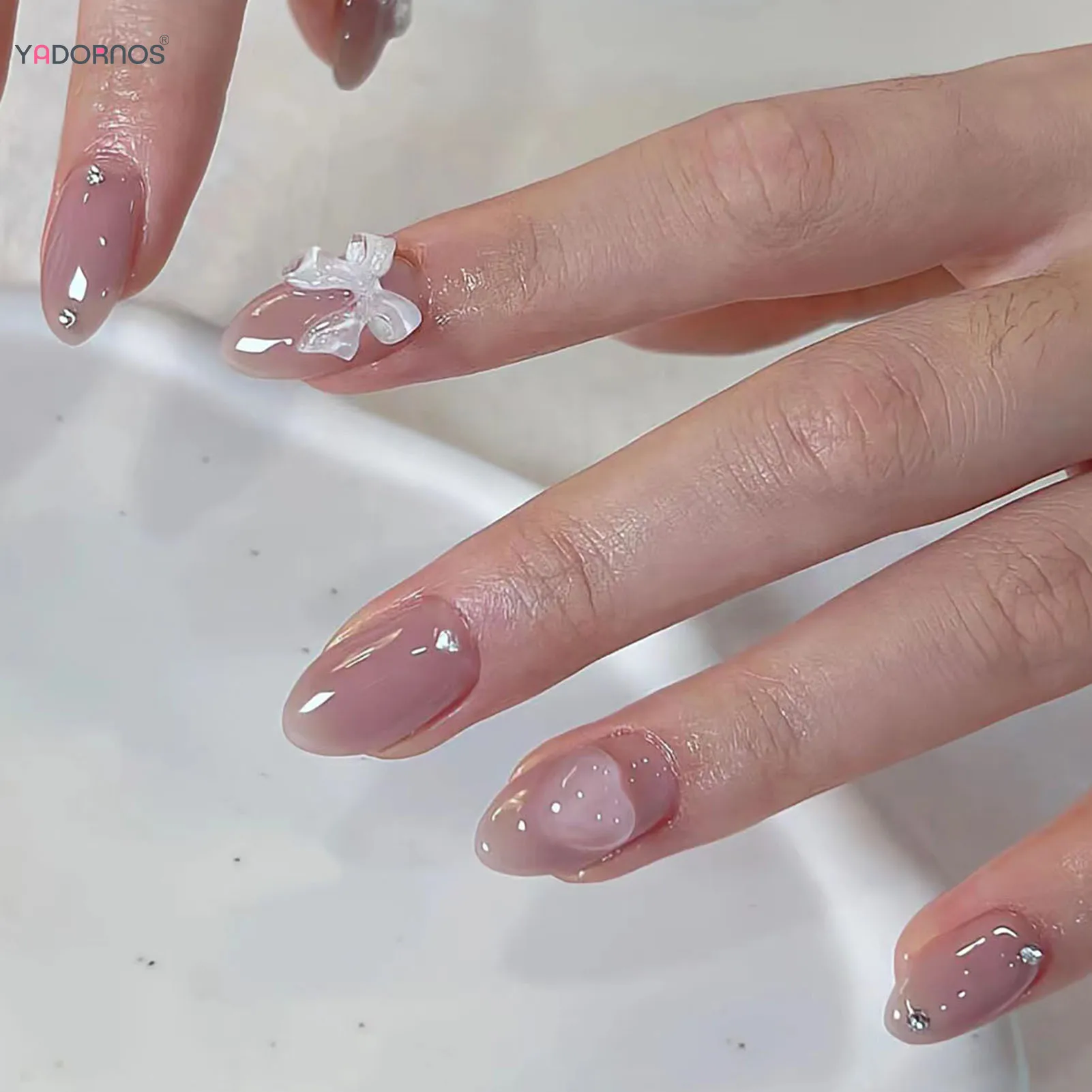 Os melhores tons de esmalte nude para cada tom de pele