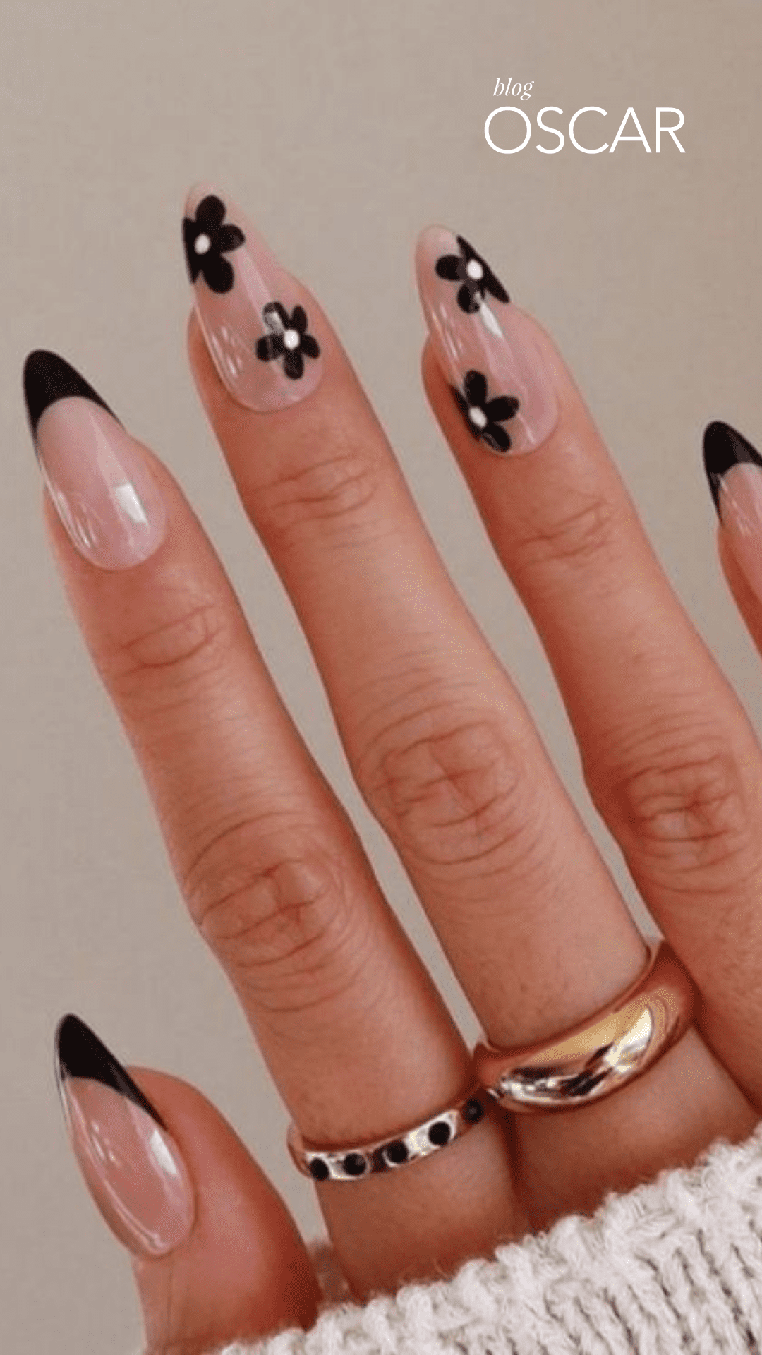 unha amendoada preta com glitter e esmalte cremoso