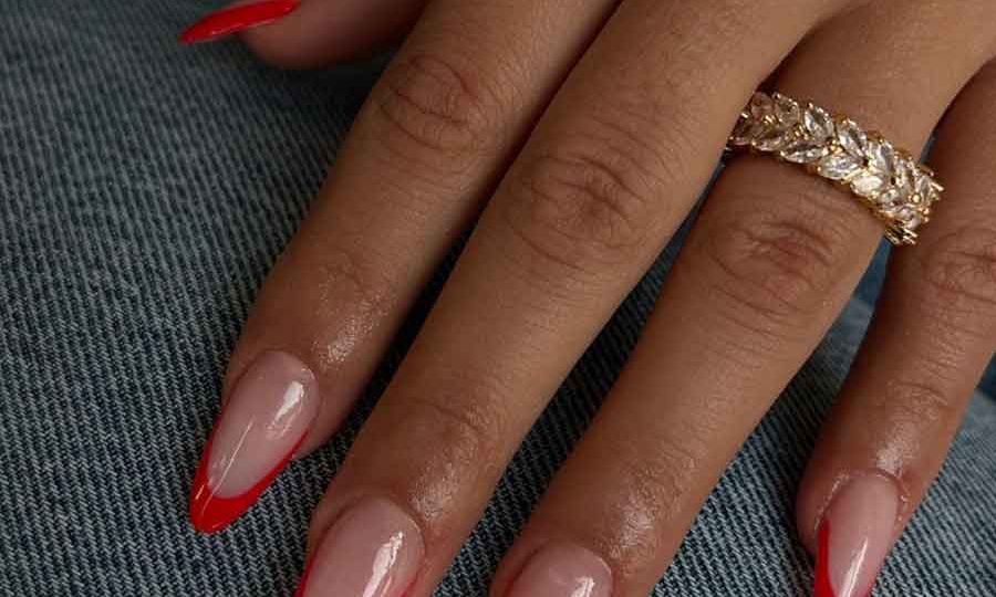 Nail Art Vermelha: 10 Ideias Criativas para Unhas Amendoadas