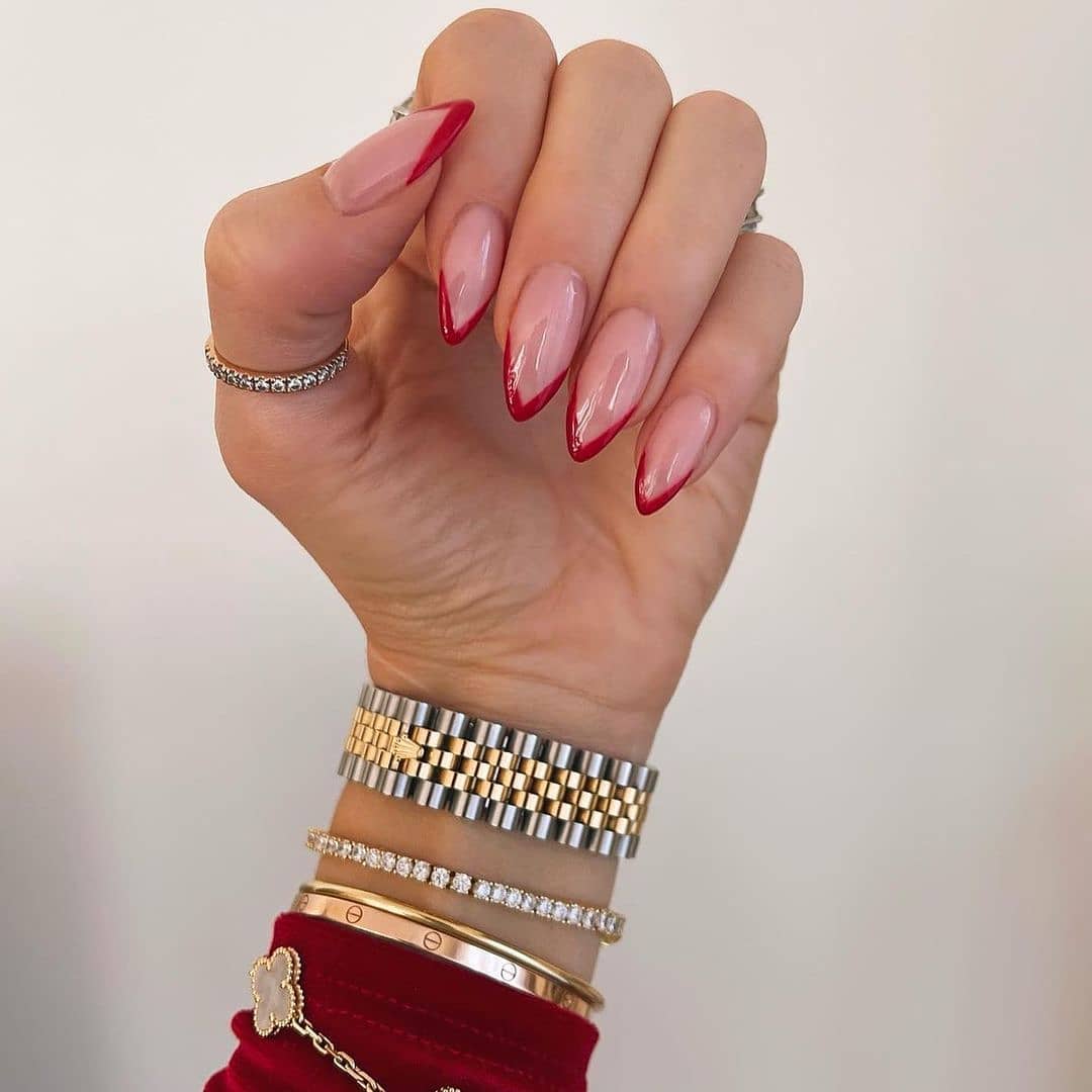 Guia Completo: Como Escolher o Formato Amendoado Perfeito para Suas Unhas