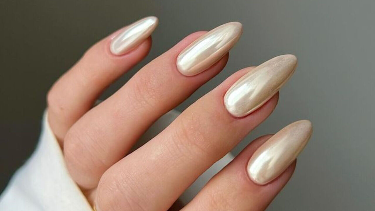unhas prateadas ano novo 2025