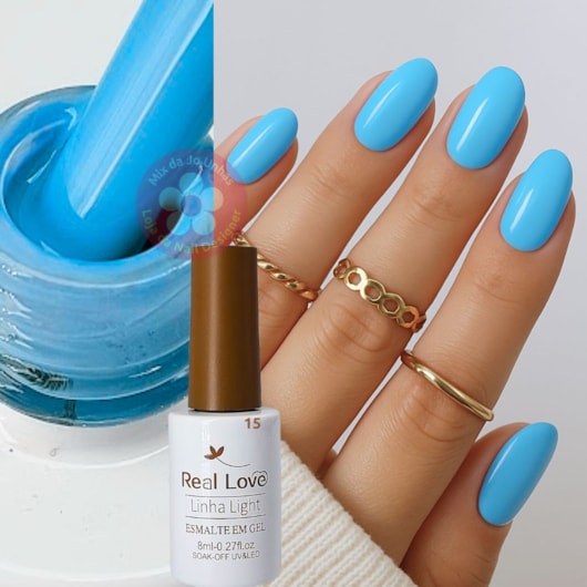 unha azul claro com branco