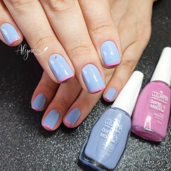 unha azul e rosa bebê