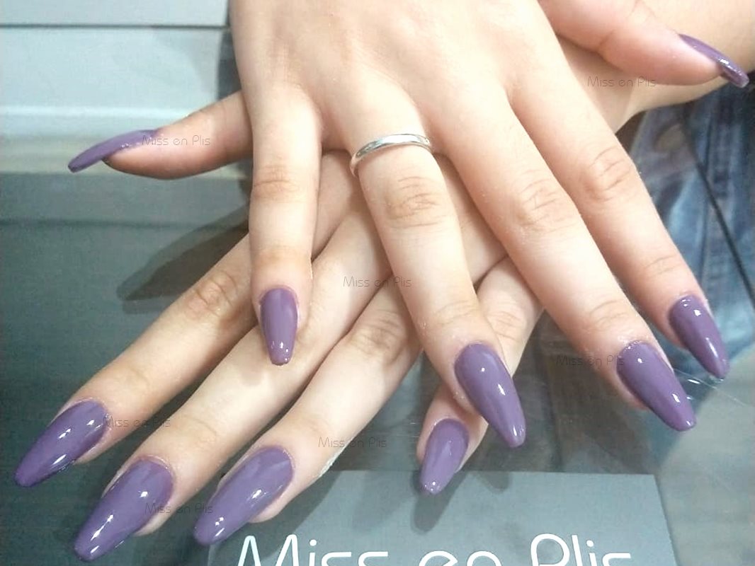 unha baby boomer com glitter