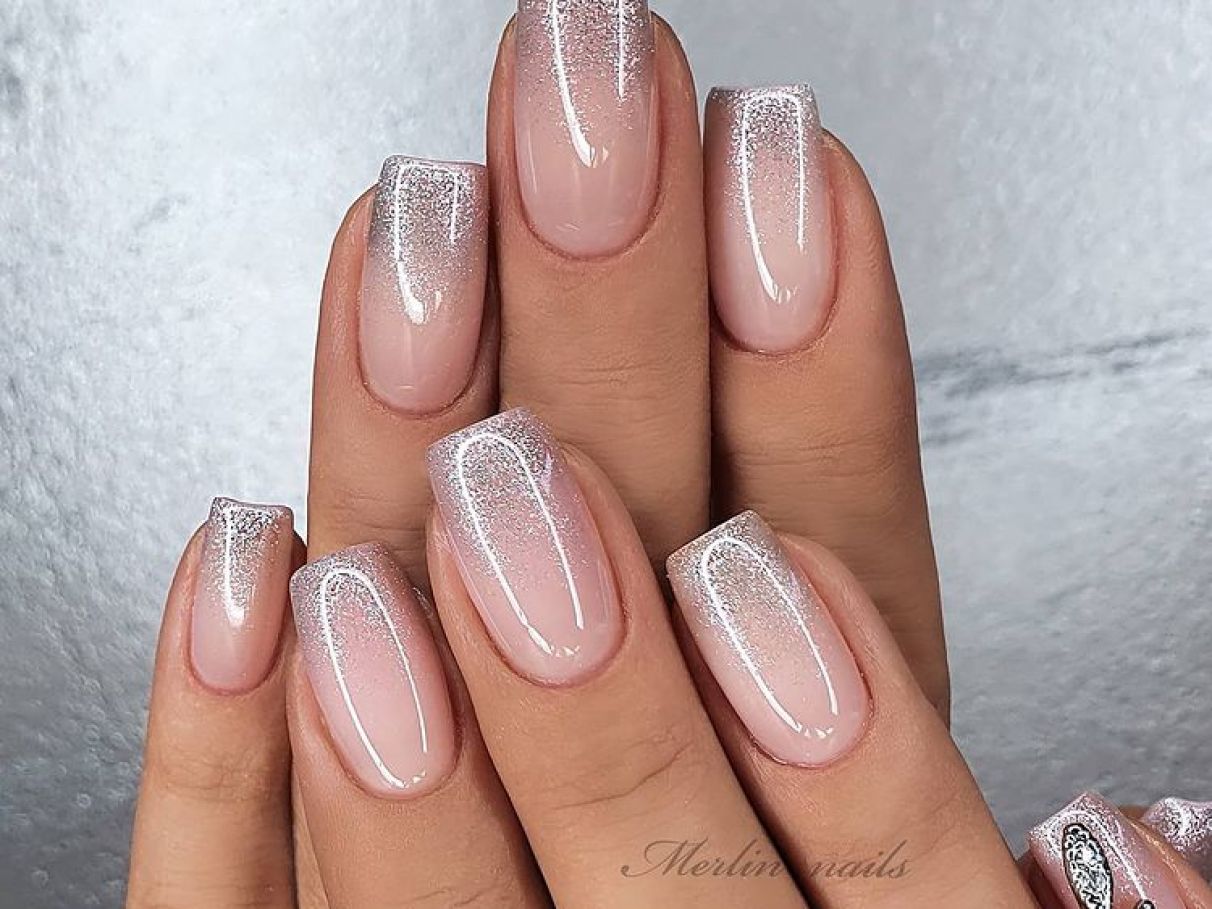 unha baby boomer com glitter