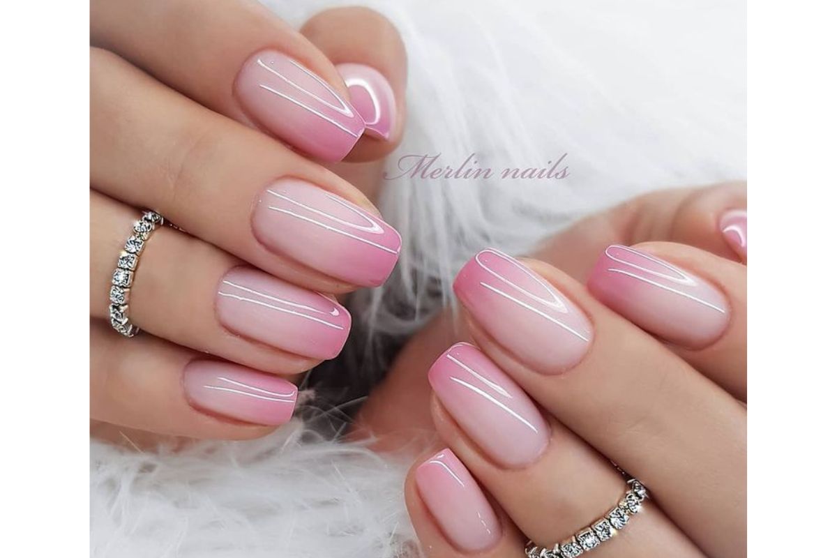 5 ideias de títulos:
1. Unhas Baby Boomer Rosa: O Guia Completo para um Look Elegante
2. Descubra as Variações Incríveis das Unhas Baby Boomer Rosa
3. Como Fazer Unhas Baby Boomer Rosa em Casa: Passo a Passo
4. Os Melhores Formatos de Unha para o Estilo Baby Boomer Rosa
5. Manutenção e Dicas para Unhas Baby Boomer Rosa Duradouras