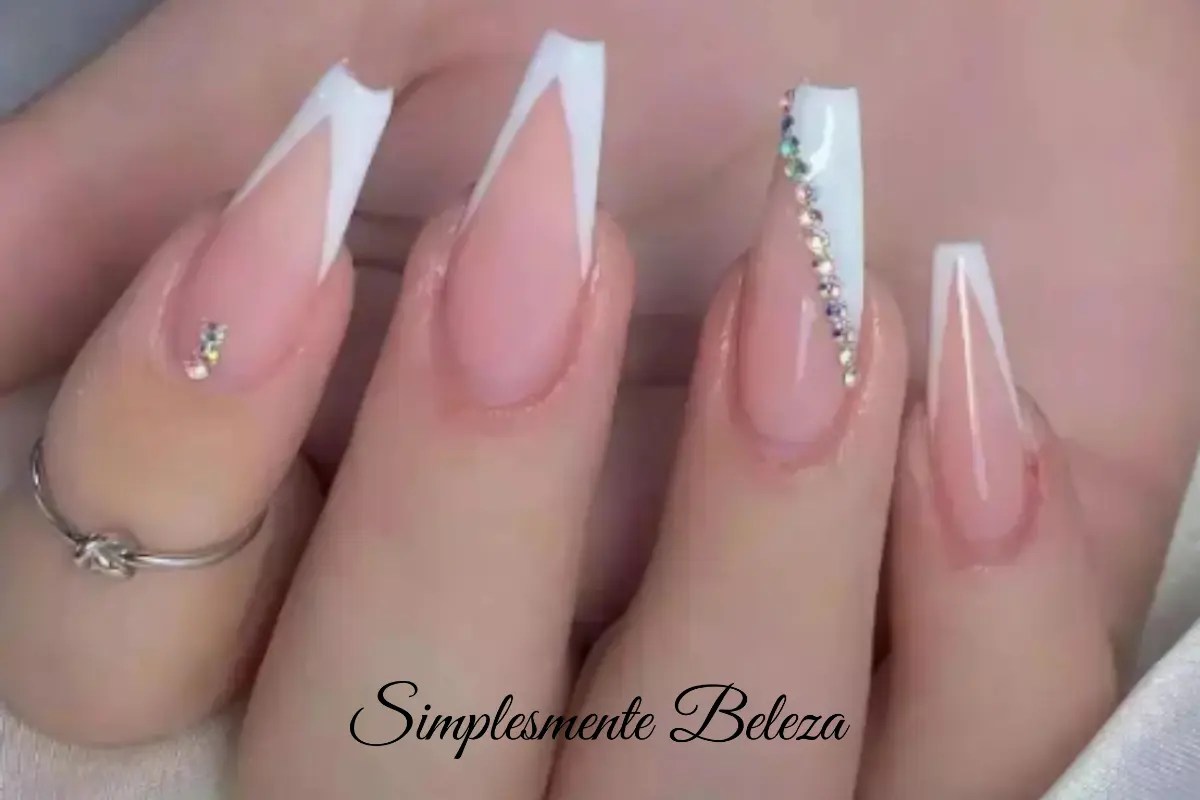 unha bailarina em gel quebrando o que fazer