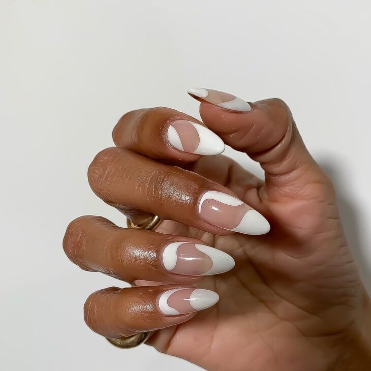 5 ideias de títulos:
1. Unha Amendoada Branca: O Guia Completo para um Visual Sofisticado
2. Descubra as Variações da Unha Amendoada Branca e Inspire-se
3. Como Fazer a Unha Amendoada Branca Perfeita em Casa
4. Unha Amendoada Branca: Tendências e Decorações para Arrasar
5. A Durabilidade e Elegância da Unha Amendoada Branca: Por Que Escolher?