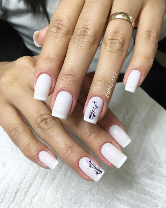 Minimalismo nas Unhas: Decorações Brancas Simples e Chiques