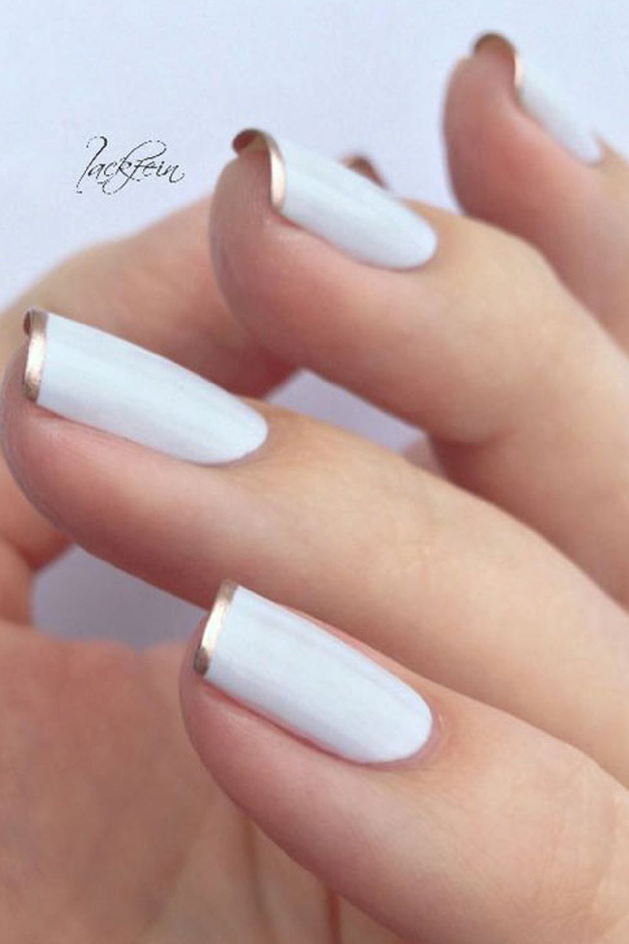 como evitar manchas ao pintar unhas de branco