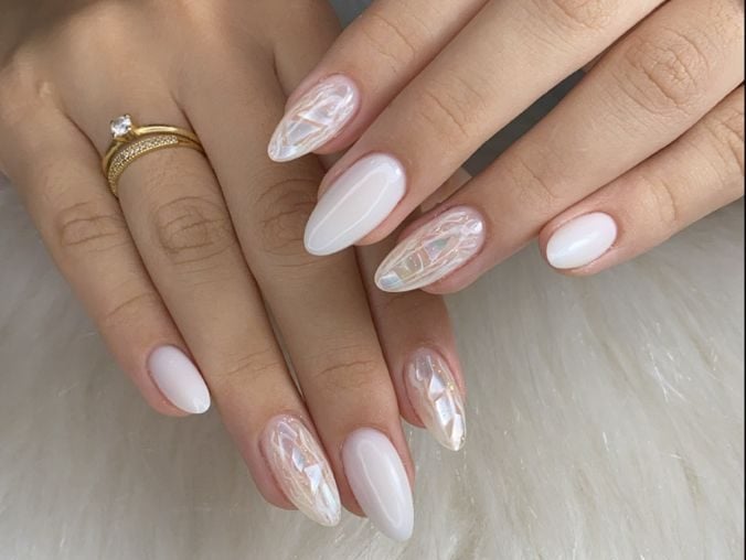 5 ideias de títulos:
1. Unha Redonda Branca: O Guia Completo para Tendências e Cuidados
2. Descubra o Significado das Manchas Brancas nas Unhas Redondas
3. Francesinha Redonda: Um Clássico Reinventado para Suas Unhas
4. Unhas Amendoada Branca: Elegância e Sofisticação para Todas as Ocasiões
5. Saúde das Unhas: O Que a Lúnula e Manchas Brancas Revelam