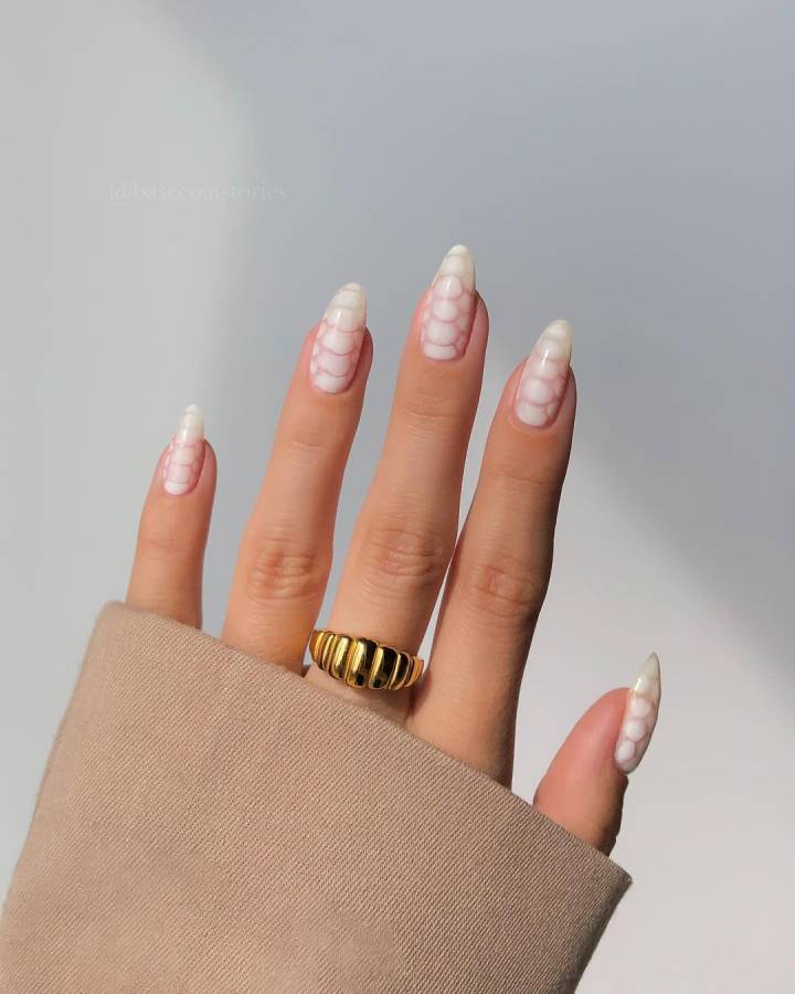 5 ideias de títulos:
1. Unha Redonda Branca: O Guia Completo para Tendências e Cuidados
2. Descubra o Significado das Manchas Brancas nas Unhas Redondas
3. Francesinha Redonda: Um Clássico Reinventado para Suas Unhas
4. Unhas Amendoada Branca: Elegância e Sofisticação para Todas as Ocasiões
5. Saúde das Unhas: O Que a Lúnula e Manchas Brancas Revelam