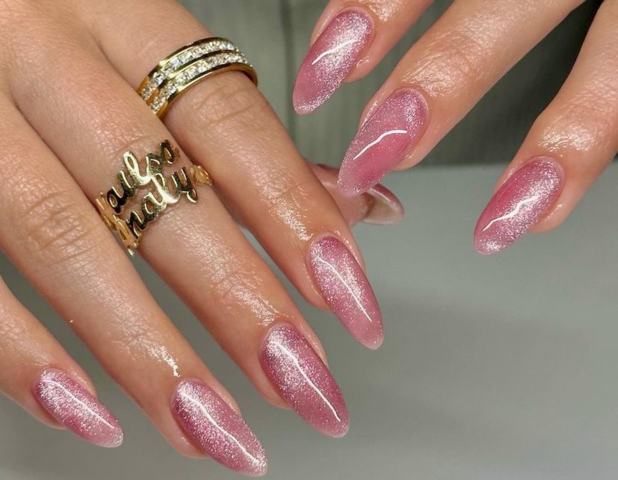 Unhas com glitter fashionistas