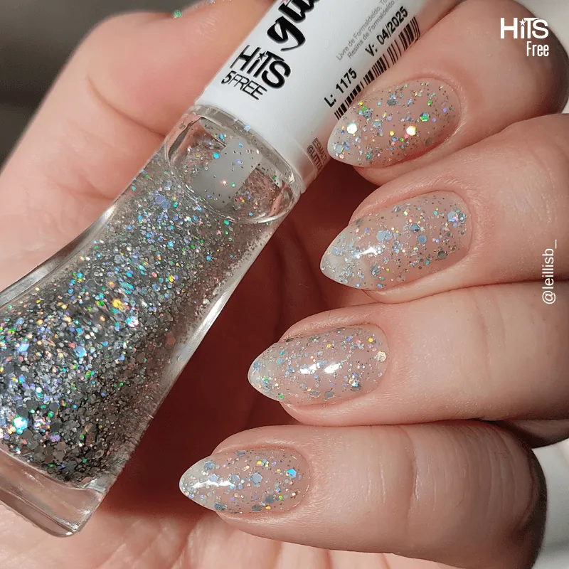 Unhas brilhantes estilo 