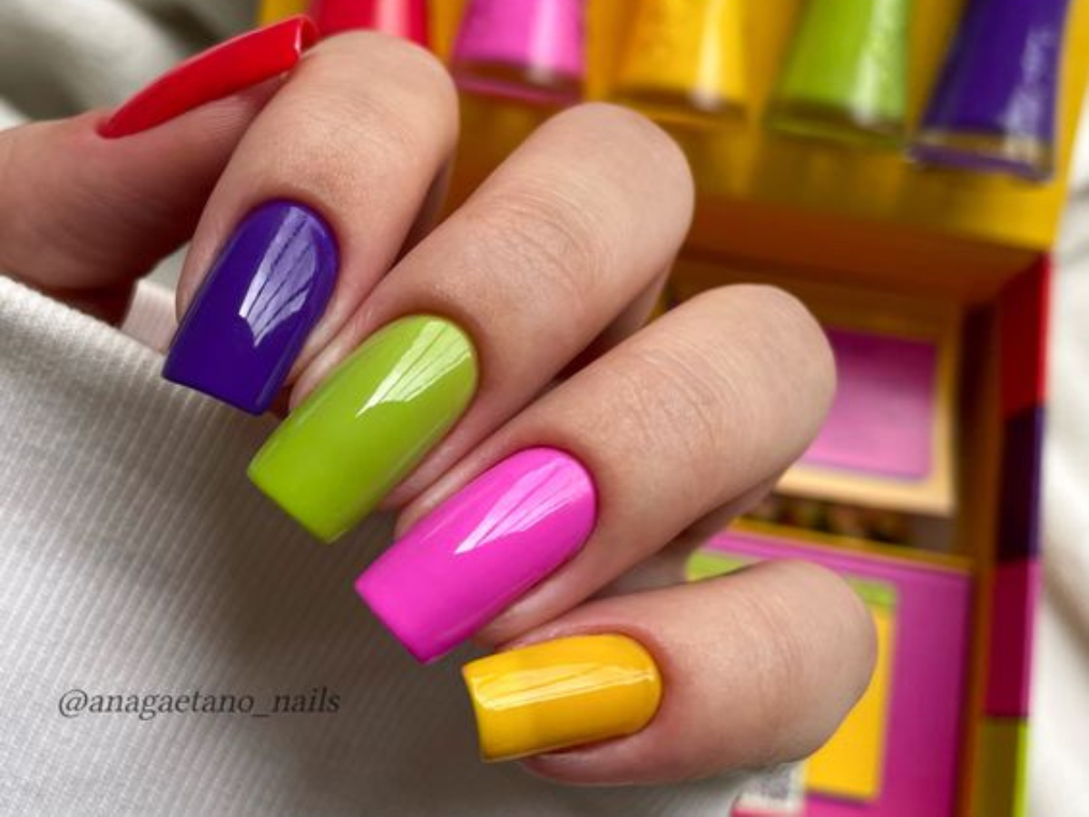 As melhores nail arts temáticas para arrasar no Carnaval 2024