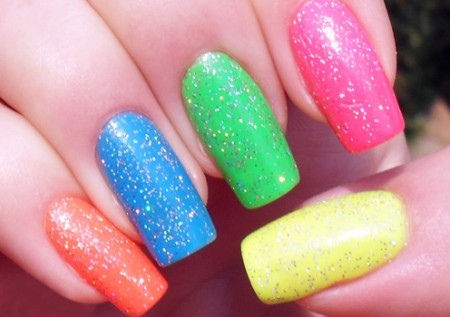 quanto custa fazer unhas de carnaval