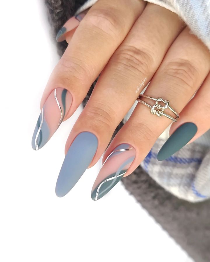 Como Escolher o Tom de Cinza Perfeito para Suas Unhas