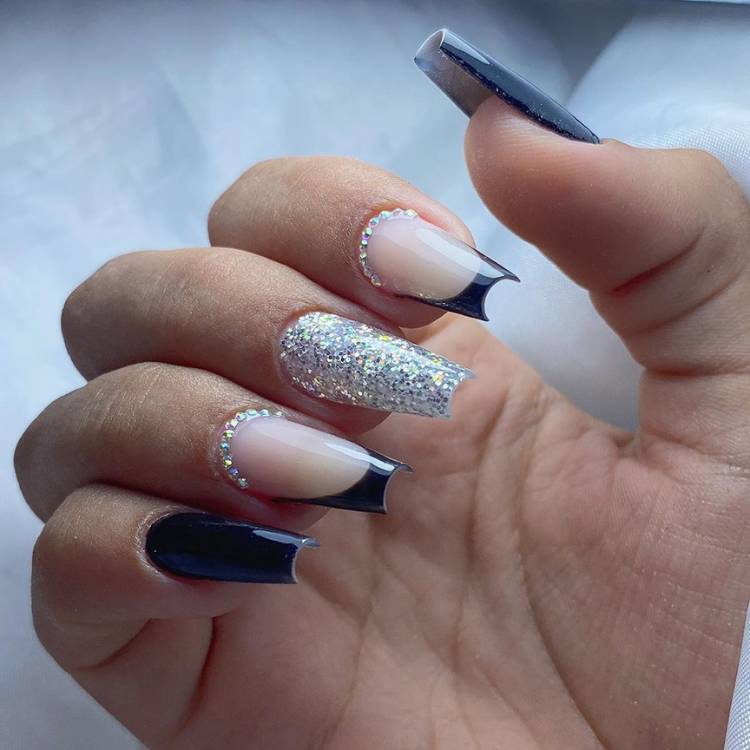 Esmalte preto para francesinha