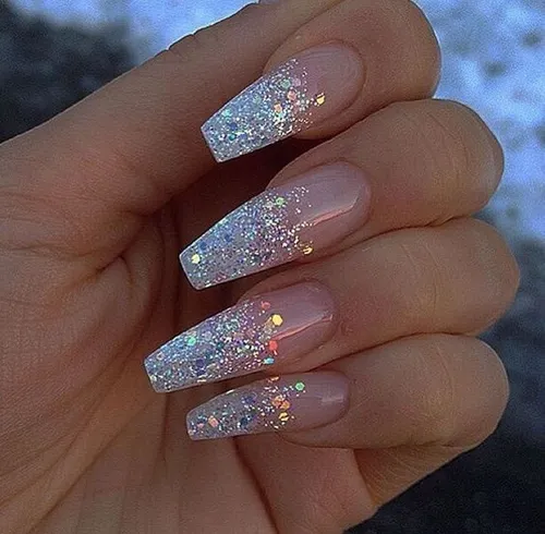 Dicas Essenciais para Aplicar Glitter Solto nas Unhas sem Erros